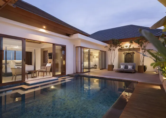 The Bandha & 5*