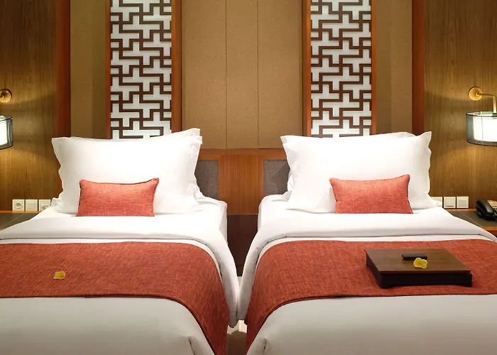Hotel The Bandha &