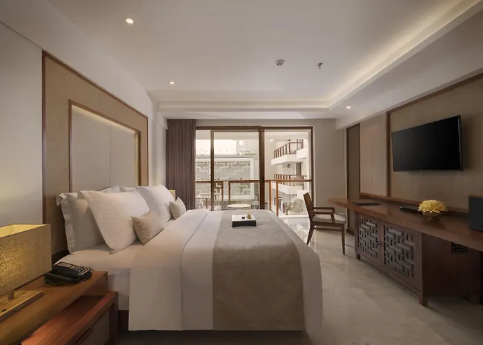 The Bandha & 5* Legian (Bali)