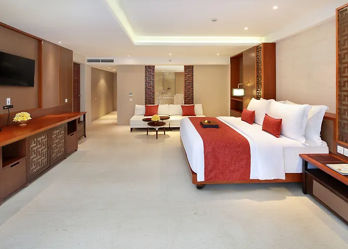 The Bandha & 5*