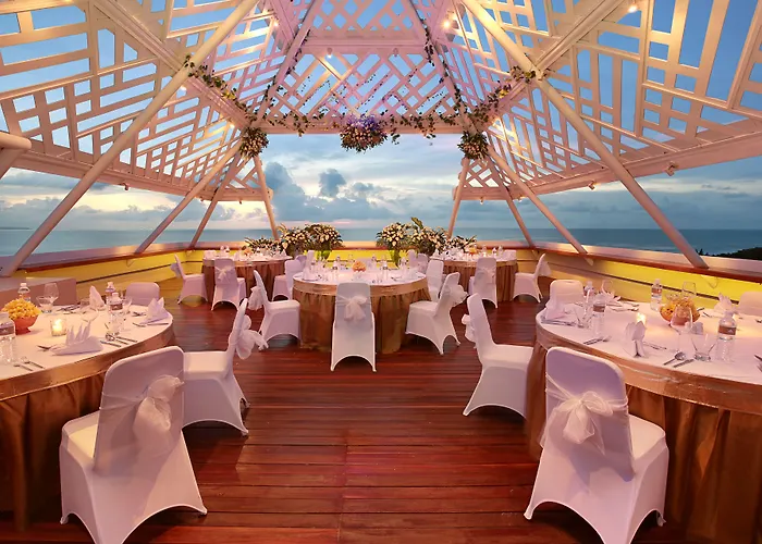 The Bandha & Hotel Legian (Bali)