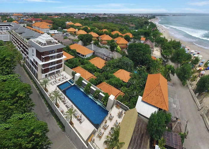 The Bandha & Hotel Legian (Bali)